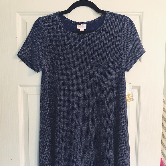 Lularoe Elegant Collection Carly - Picture 1 of 4